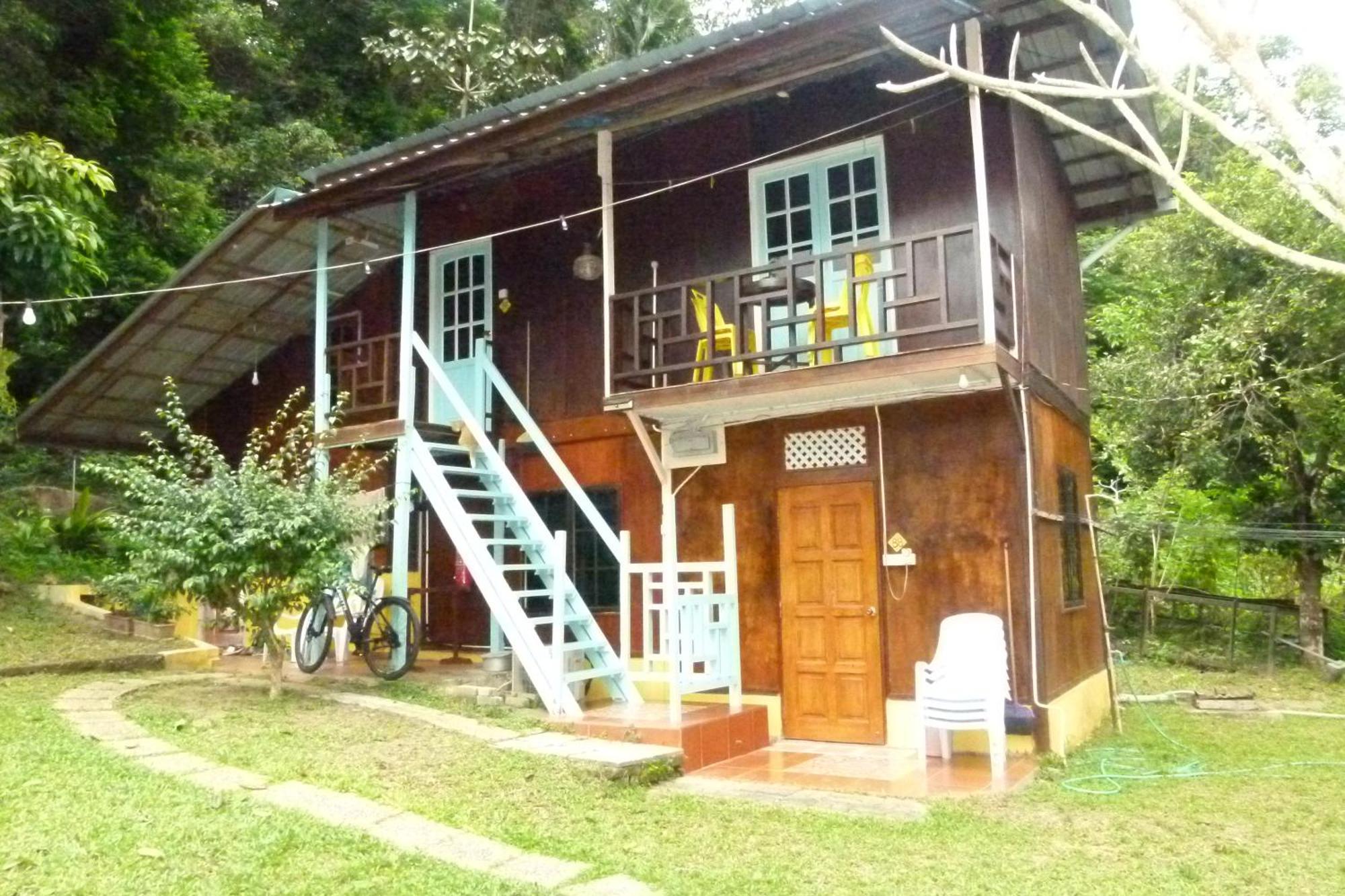 Cheers Garden Chalet Kampong Ayer Batang Exterior photo