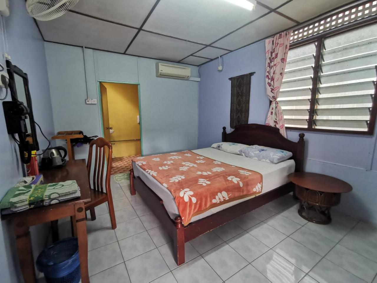 Cheers Garden Chalet Kampong Ayer Batang Exterior photo